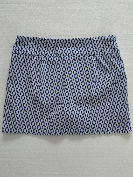 Attyre Dresses & Skirts - Two Size Medium Golf Skirts 1 Attyre 1 Tranquility Diamond-Print Skort